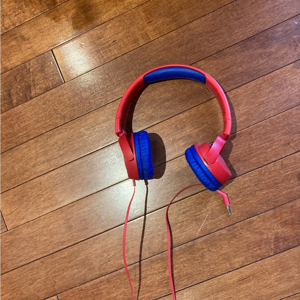 JBL kids wired earphones
